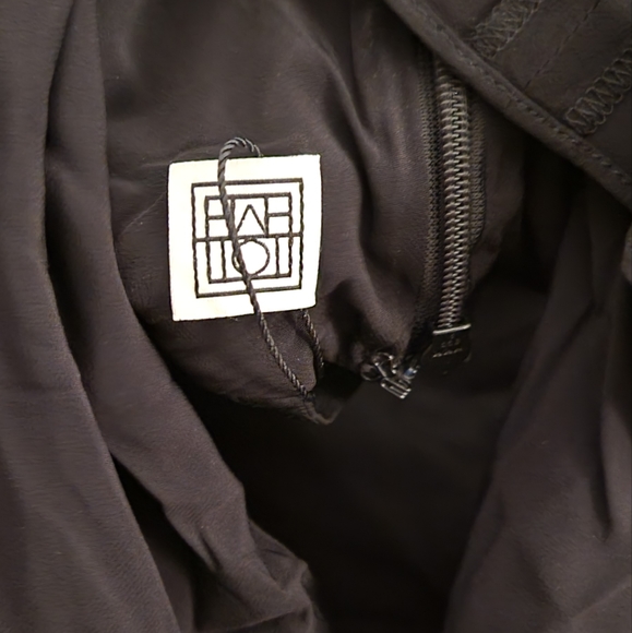 TOTEME-Black Gathered Tank Top - Picture 5 of 7